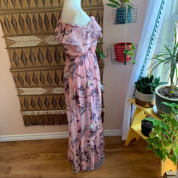 BNWT L’Atiste by Amy’ Beautiful Pink Floral Print & Butterfly Gown Size Small - Picture 4 of 9